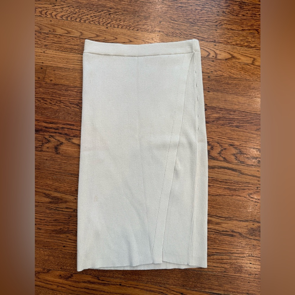 Abercrombie and Fitch Wrap Ribbed Knit Midi Skirt - Womens Size Small